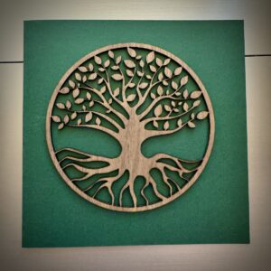 Holzkarte „Lebensbaum“ – Kunstwerk aus Nussbaumholz