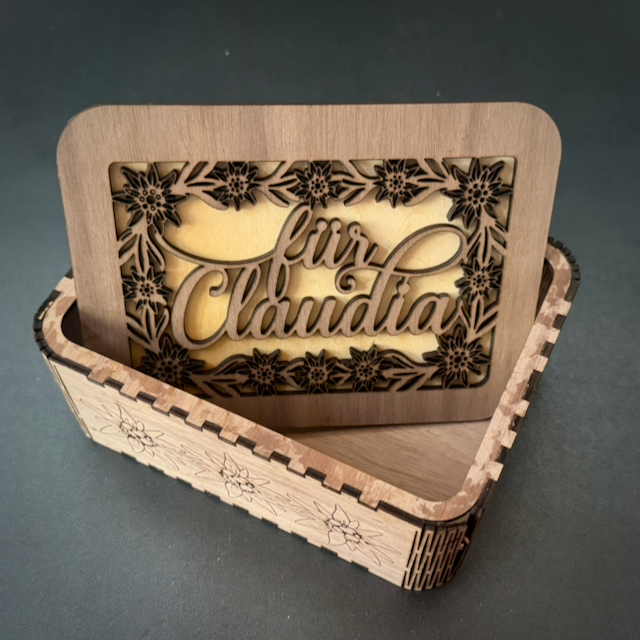 Personalisierte Geschenkbox aus Holz – Bild 2