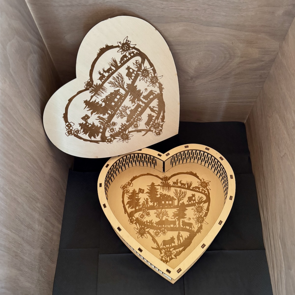 Herzbox filigranem Scherenschnitt – Bild 2